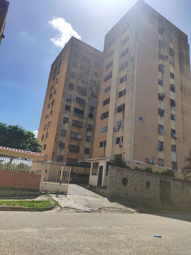 Imagen 15 de 17 de Apartamento En Venta Residencias Plaza Urb. Parque Valencia Adriana Atienzo 04144194178