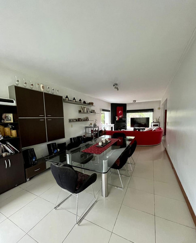 Casa A La Venta En Country Banco Provincia Francisco Alvarez Moreno