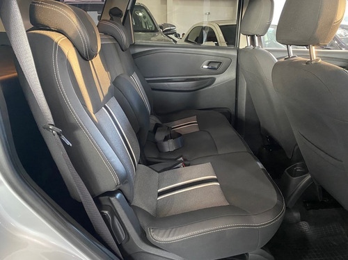Imagem 5 de 15 de Chevrolet Spin 1.8 Activ 8v 2016