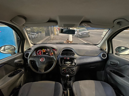 Imagem 8 de 14 de Fiat Punto 1.4 Attractive Flex 5p - 2013-2013