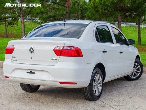 Imagen 5 de 25 de Volkswagen Gol 1.6 Power G6 Extra Full | Permuta / Financia