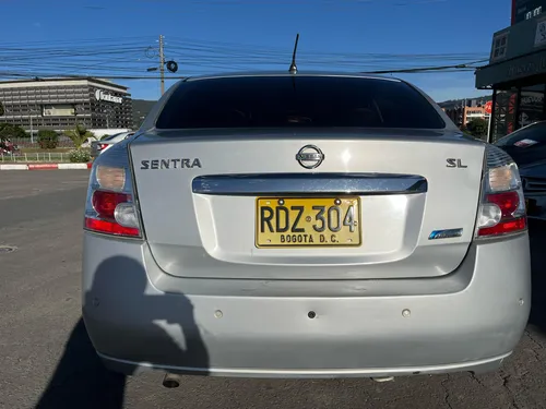 Nissan Sentra SL 2.0cc AT AA 4X2