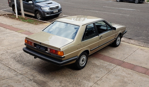 Imagem 4 de 14 de Vw-volkswagen Santana Cd 1.8 1984/85 Placa Preta