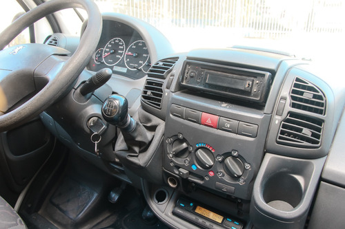 Van 16p - Microonibus Passageiro- Boxer M330m 23s