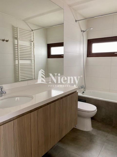 Casa Venta 4 Dor / 5 Baños / Vista / Mayflower
