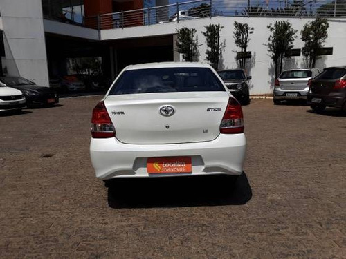 Toyota Etios 1.5 X Plus Sedan 16v Flex 4p Automático