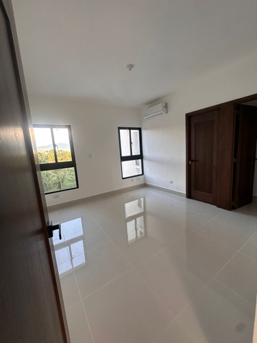 De Oportunidad Hermoso Apartamento 4to Nivel En Pontezuela