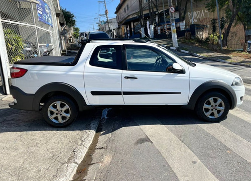 Fiat Strada 1.6 MPI TREKKING CD 16V