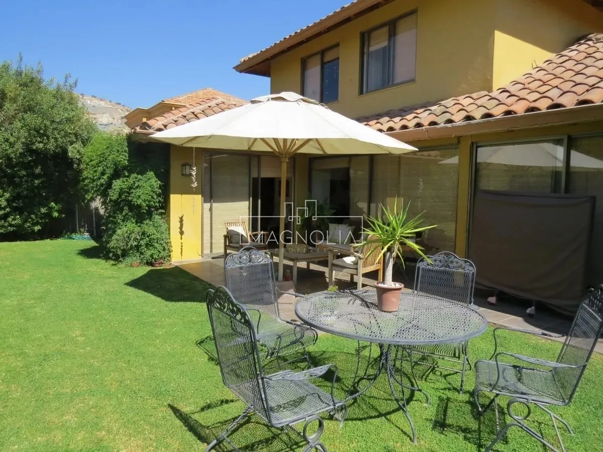 Imagen 1 de 24 de Casa En Arriendo De 5 Dorm. En Colina