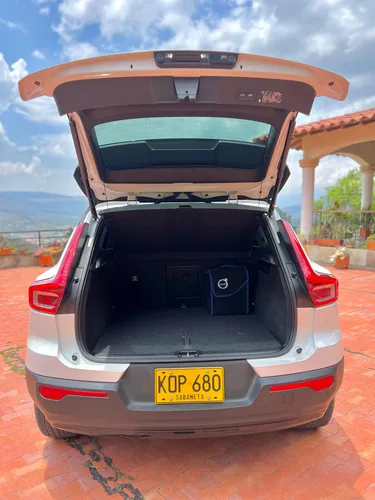 Volvo XC40 2.0 R-design