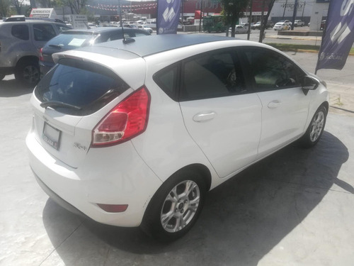 Imagen 4 de 6 de Ford Fiesta Se Hb 2015