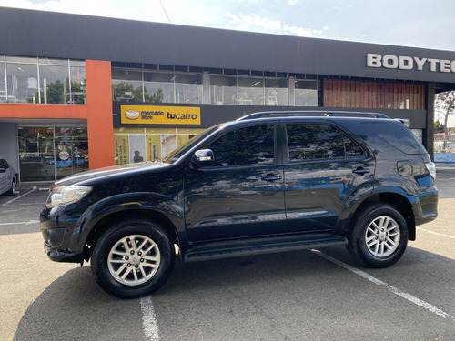 Imagen 5 de 25 de Toyota Fortuner 27l 2013