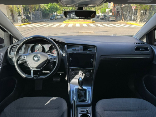 Imagen 9 de 12 de Volkswagen Golf 1.4t Comfortline 2018 Gpdevoto Automatico