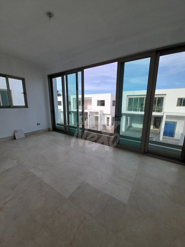 Imagen 10 de 26 de Moderna Casa A Estrenar En Exclusivo Residenciaql Privado, Las Carmelitas Santiago (jpc-209)