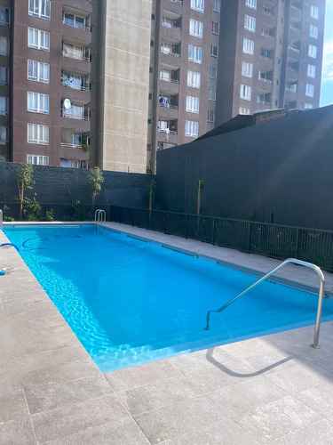Rebaja 50%! Metro Lo Ovalle 1d1b + Terraza, La Cisterna