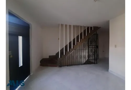 Buena Ubicación(mls#253704)