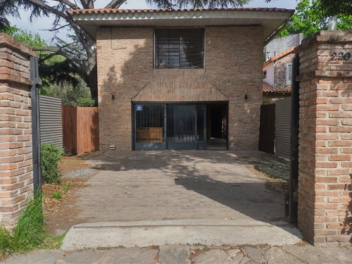 Casa Nn Alquiler Para Uso Profesional/ Comercial - Oficinas