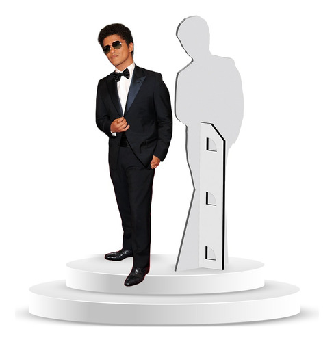 Figura De Bruno Mars En Tamaño Real De Coroplast