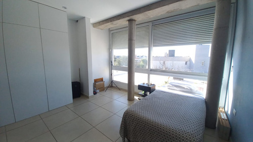 Vendo. La Mejor Casa De Bª Jardín Inglés - Valle Escondido. 3d 3b