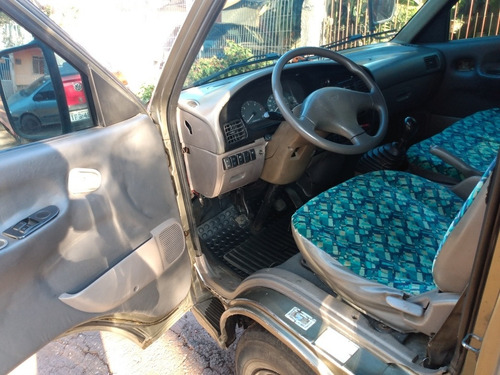 Kia Besta 2000 3.0 Gs Grand 16l 4p