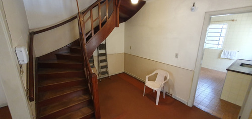 Casa P/ Alugar Na Lapa - Próximo A Estação De Trem - 3x Quartos - 2x Vagas Garagem