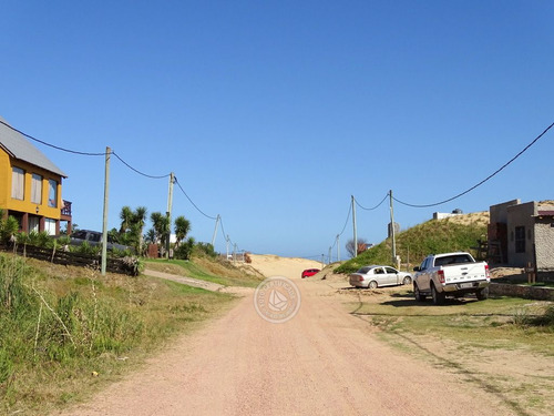 Los Chilindrines - Barbacoa En Punta Del Diablo