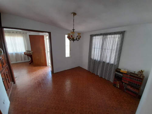 Imagen 5 de 9 de Liliana Martinez Remax Vende Casa En Paraparal Calle Cerrada