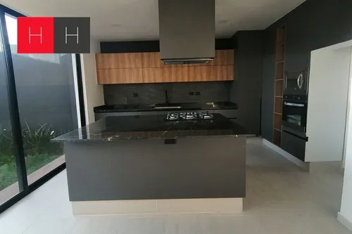 Casa En Venta En Lomas De Angelopolis Ii
