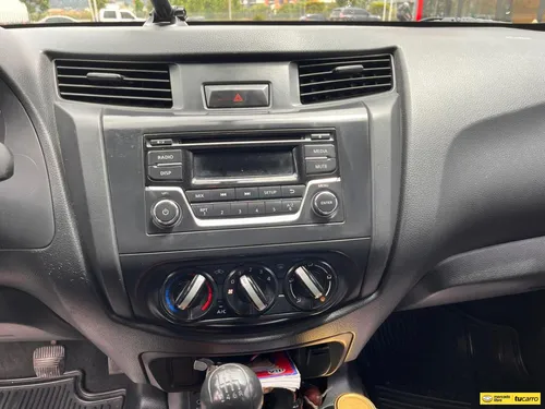 Nissan Frontier 2.0cc Mt Aa 4x2