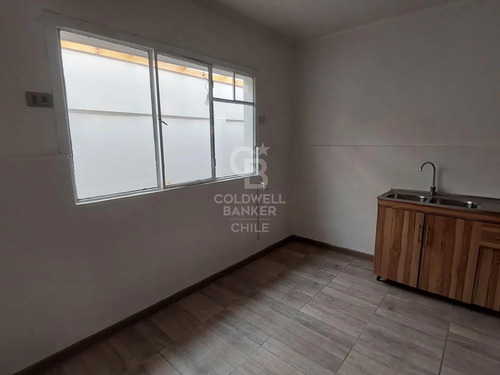 Vende Casa Con Proyección Comercial