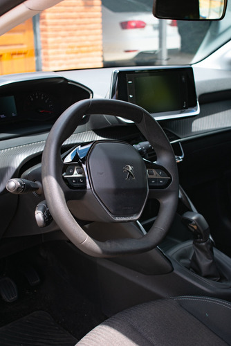 Peugeot 208 1.6 Active