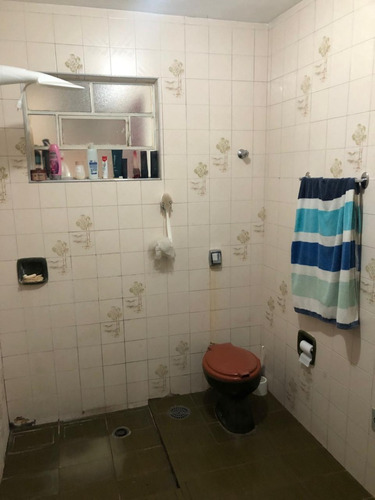 Oportunidade! 2 Casas Com 2 Dormitórios Cada Em Terreno Amplo De 355m² Ideal Para Moradia Ou Renda!