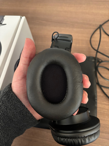 Audífonos Audiotechnica Ath-m30x (Usado)