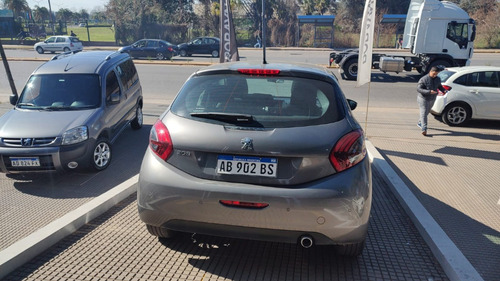 Peugeot 208 1.6 Allure