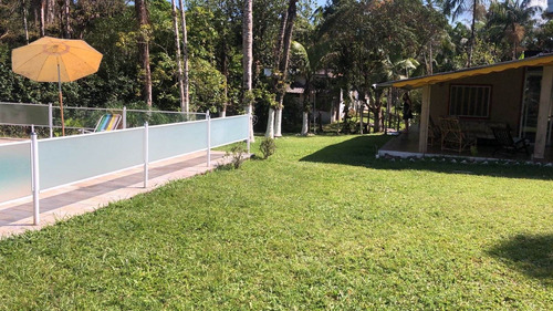 Imagem 23 de 30 de Chácara 2400m2, Casa Sede 3 Suítes, Proximo A Praia, Moveis Planejados, 2 Salas, Área Gourmet,piscina,2 Lagos Com Peixes,casa De Hospedes,galpão,pomar - Ch00265 - 70853141