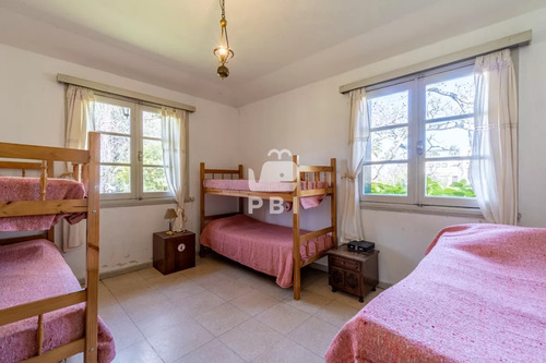 Casa De 3 Dormitorios Y Servicio En Solana, Punta Ballena - Ref : Pbi12665
