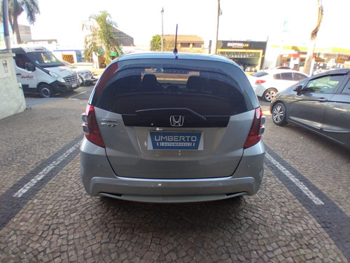 Imagem 3 de 11 de Honda Fit 1.4 Lx Flex Automático 2014