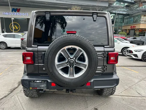 Jeep Wrangler 3.7 Unlimited Sahara 3.6 4x4 At