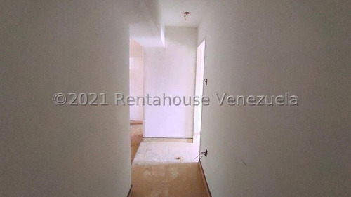 Imagen 6 de 13 de Apartamento En Venta En Los Caobos Maracay Aragua 22-12699 Irrr