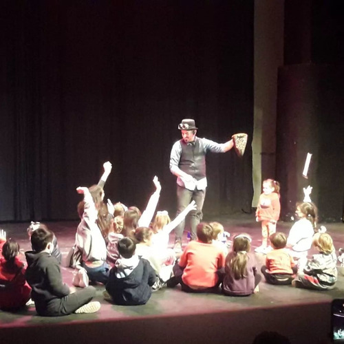 Imagen 4 de 10 de Show De Magia, Humor, Burbujas Y Mucho Amor (mago Infantil)