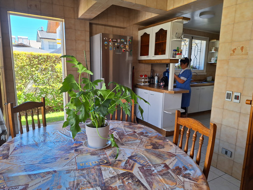 Venta Casa 5d 2b Servicios 2 Pisos Terreno 283/457 Me Ñuñoa