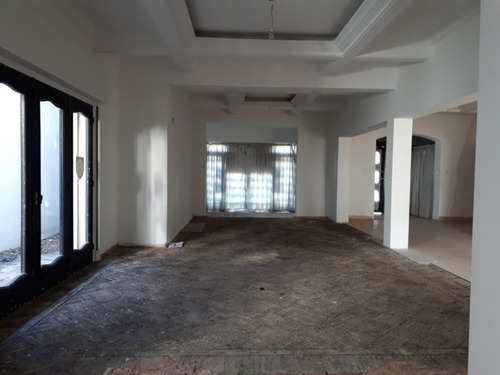 Venta Local Comercial Centro De Carrasco