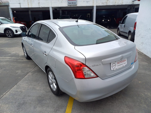 Imagen 8 de 15 de Nissan Versa Advance At Pure Drive