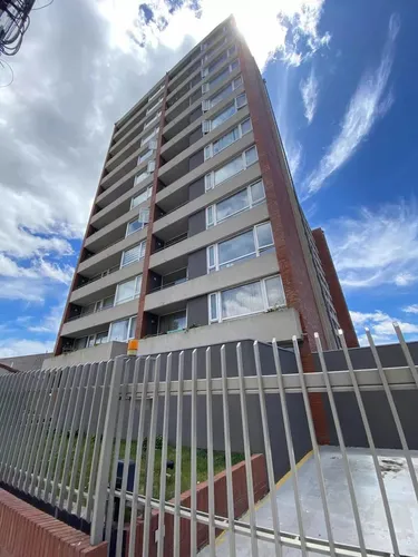 Departamento En Edificio Bandera