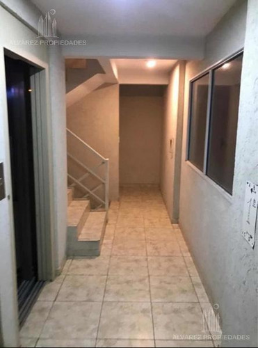 Imagen 2 de 9 de Departamento Monoambiente Venta Morón