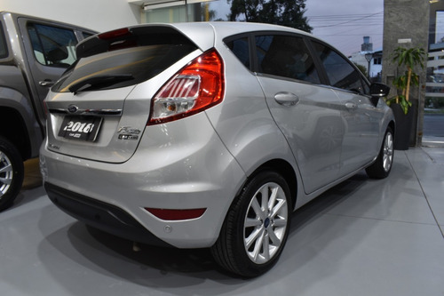 Ford Fiesta Kinetic Design 1.6 Titanium Powershift 120cv