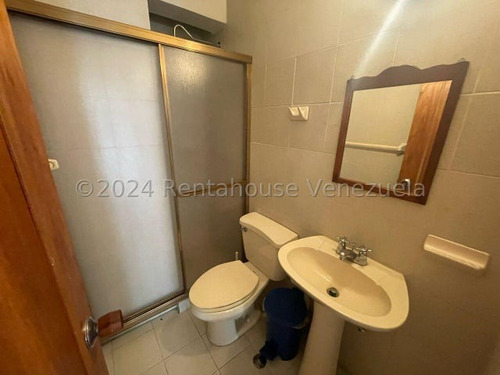 Hermoso Apartamento En Venta 24-18628 Ubicado En El Cigarral