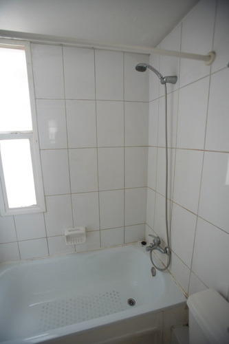 Departamento 42 Mts Macul, Vista Despejada Oriente, Piso 10