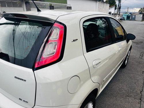Fiat Punto 1.6 16V Essence Sp Dualogic Flex 5P