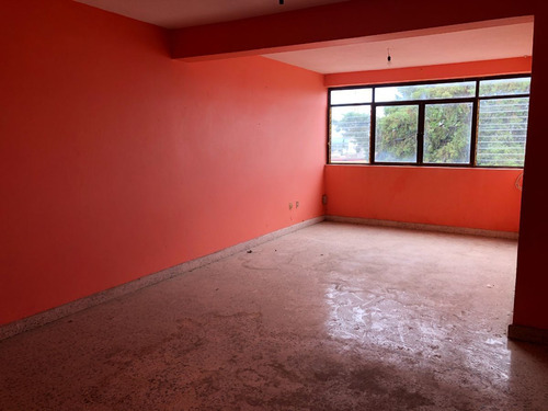 Edificio En Venta En Comitan Con Local Comercial Y Departamentos
